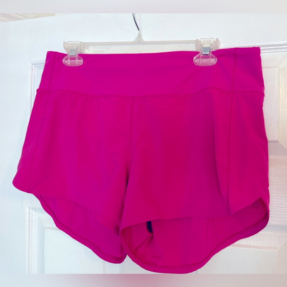 Lululemon Speed Up high rise 4” shorts
Sonic pink